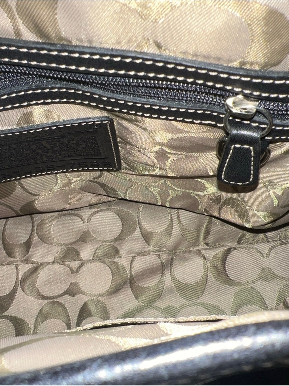 Vintage Coach Hampton black leather handbag satchel tote signature “C” interior - Picture 8 of 8